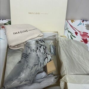 Vince Camuto Imagine IM-Quiana Leather Snakeskin Pattern Ankle Boots withDustbag